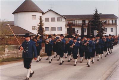 Marschmusik 1985